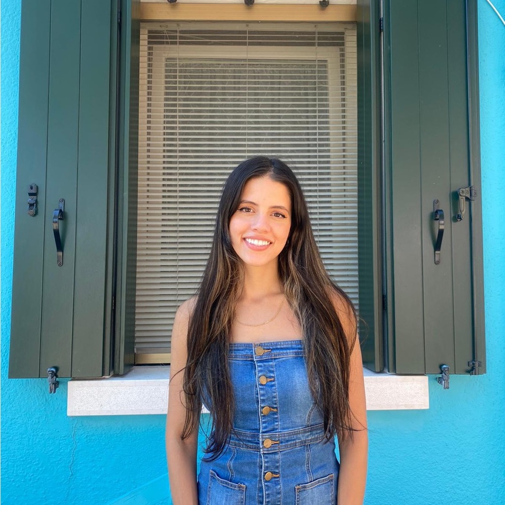 Meet your Posher, Sara